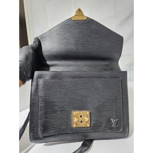 Authentic LOUIS VUITTON Epi Monceau Satchel Bag Black - Picture 11 of 14